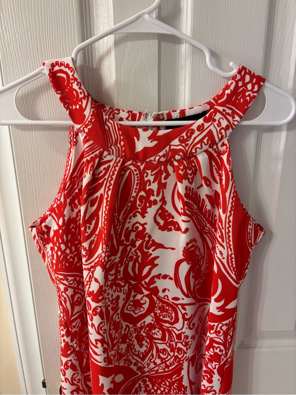Red & White Sleeveless Paisley Print Dress